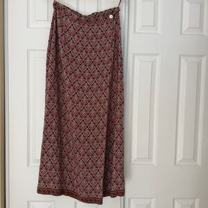 Casual Corner 100% Silk Red Patterned Floral Maxi Skirt Size 8